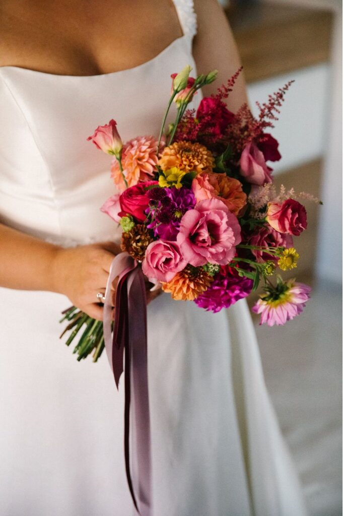 boda colorida en barcelona